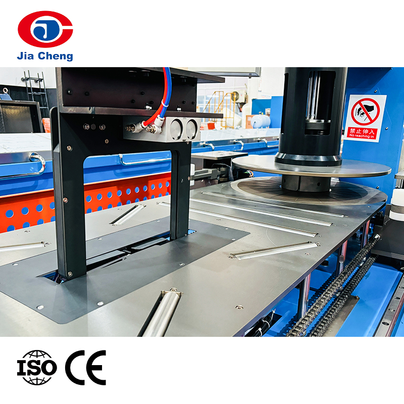 Volautomatische spoel- en verpakkingsmachine Volautomatische spoel- en verpakkingsmachine